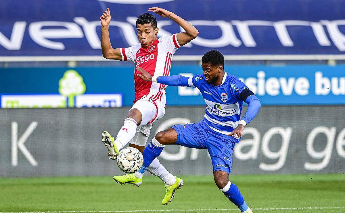 拜仁慕尼黑势不可挡,连胜战胜沃尔夫斯堡 拜仁慕尼黑势不可挡,连胜战胜沃尔夫斯堡