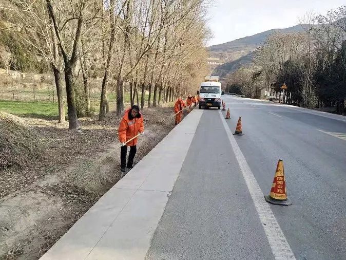 关于比利时后防漏洞百出需加强备战的信息