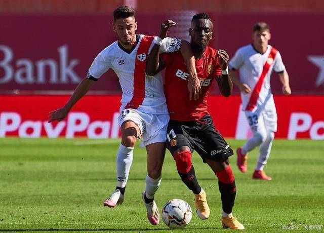 包含RB莱比锡主场取胜，强势压制对手的词条