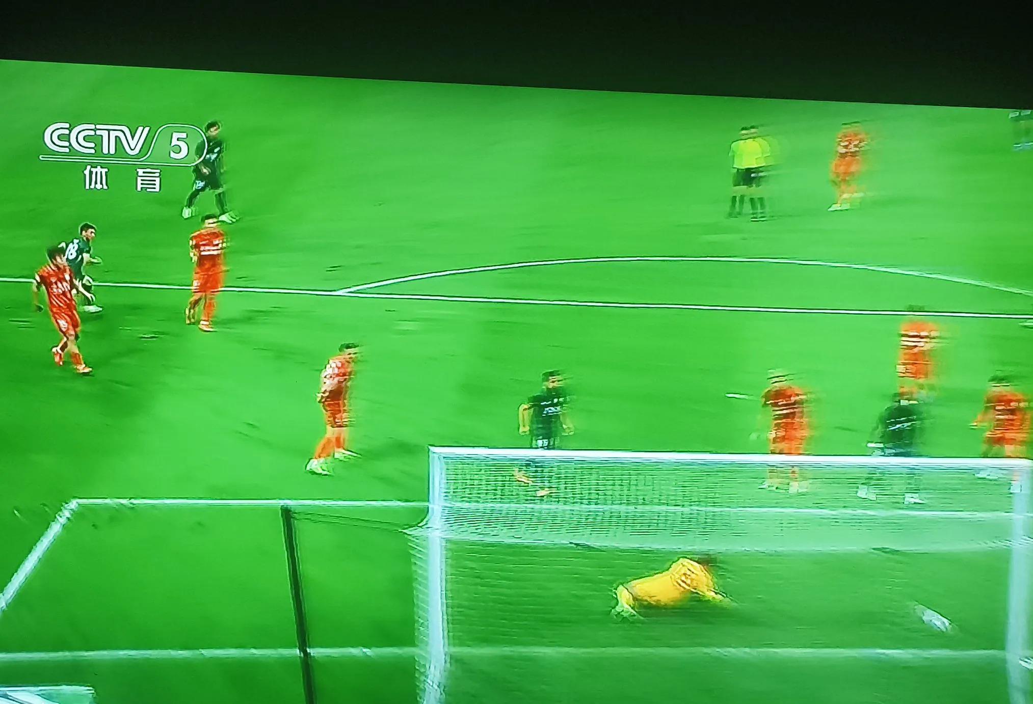 中超比赛强队交锋，胜负难料局面展开