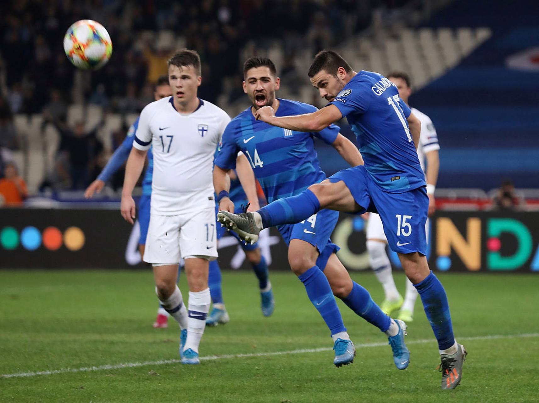 绝佳一幕！欧预赛比赛豪情无限，精致绝伦的简单介绍