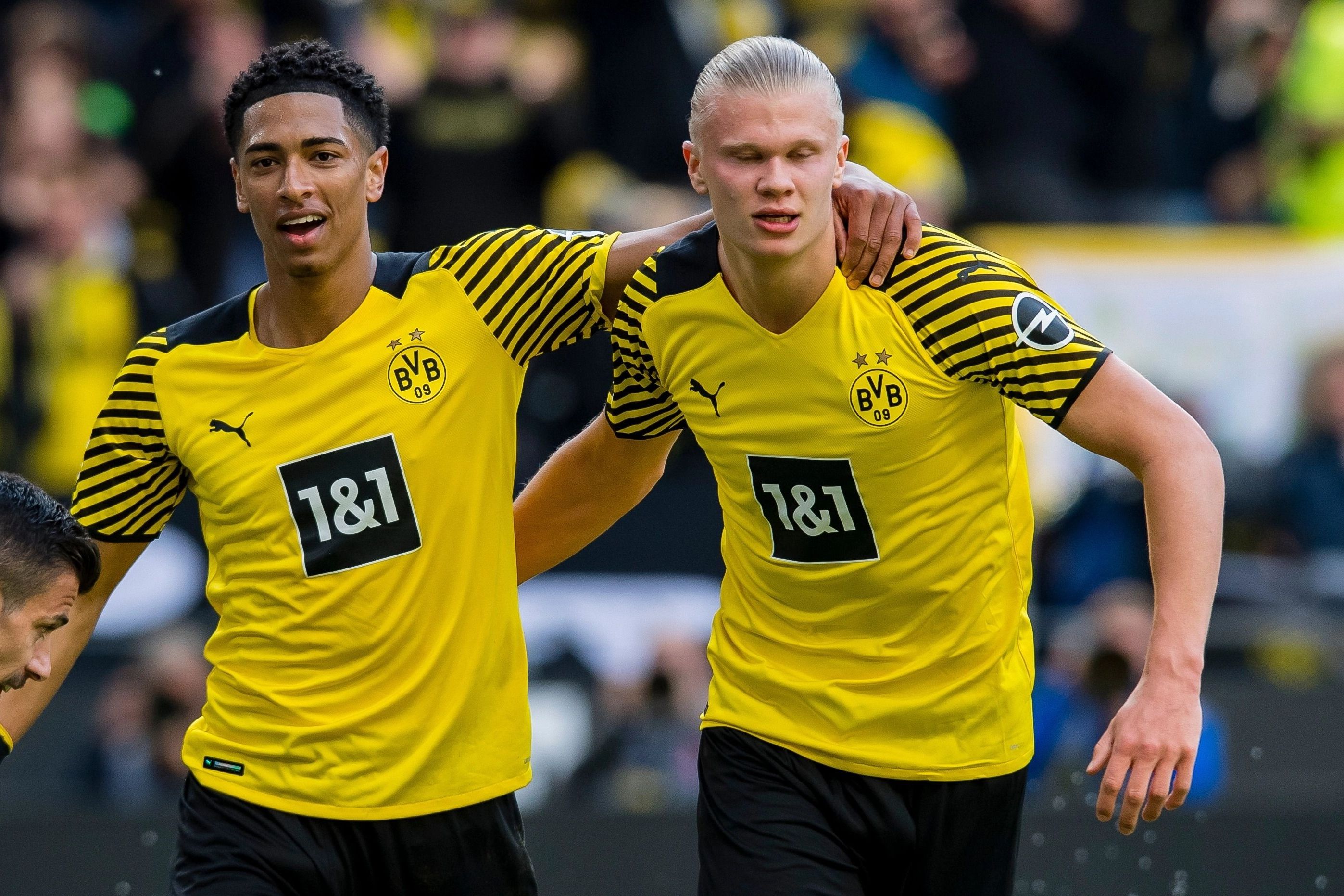 多特蒙德主帅赞誉全队表现，连胜势头不断的简单介绍