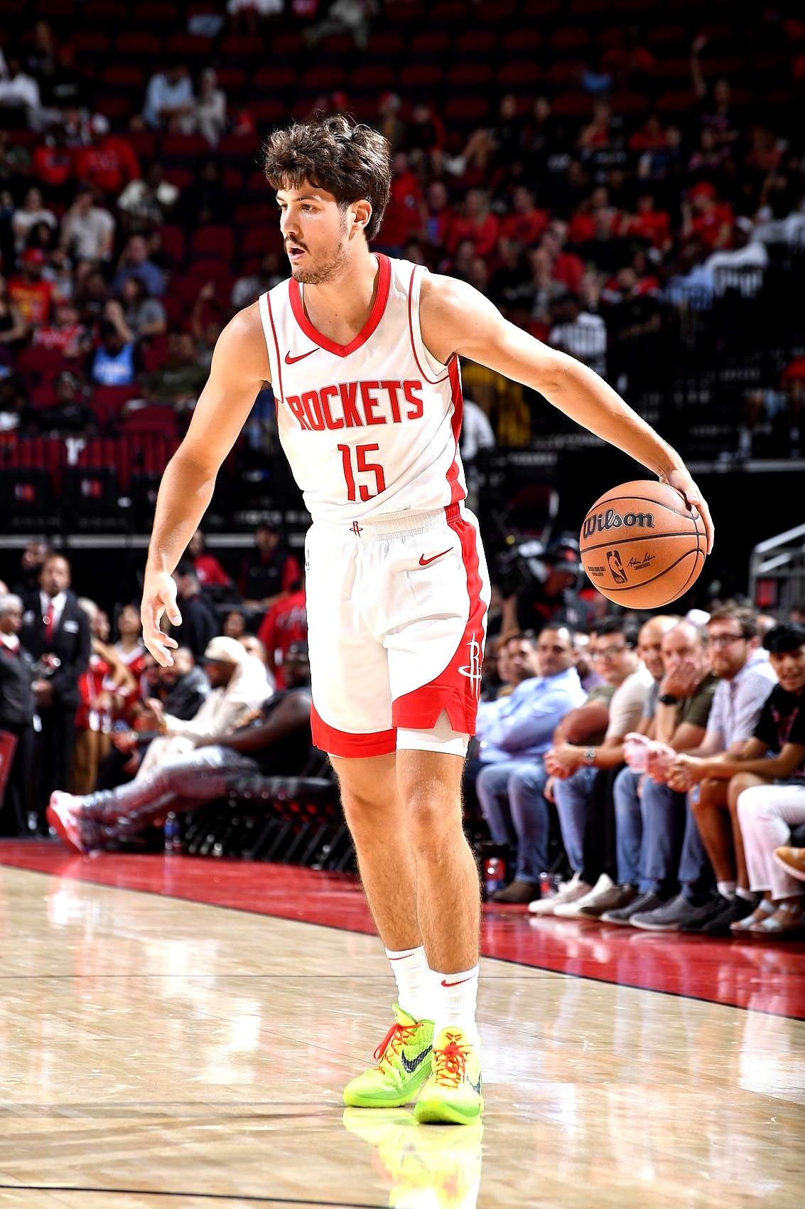 火箭客场击败魔术，取得胜利