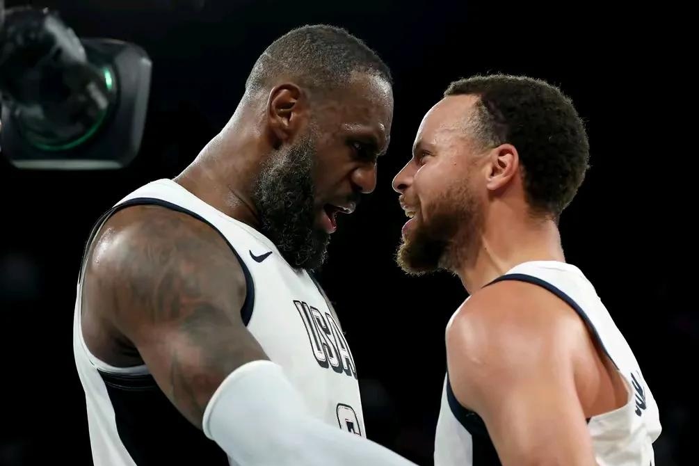 勇士客场战胜湖人,连胜三场 勇士客场战胜湖人,连胜三场