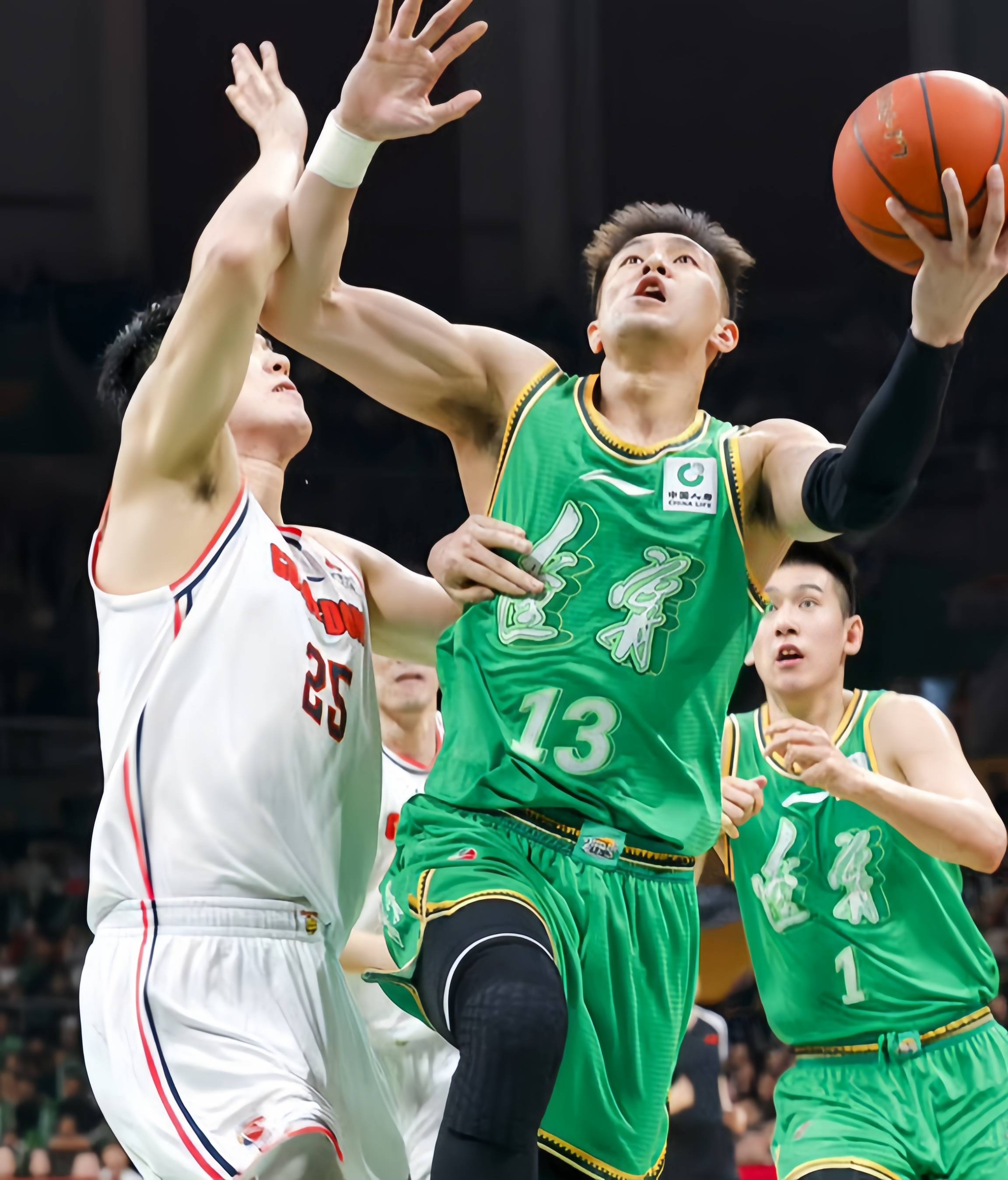 CBA总决赛首战辽宁力克广东，郭艾伦砍下本场最高分