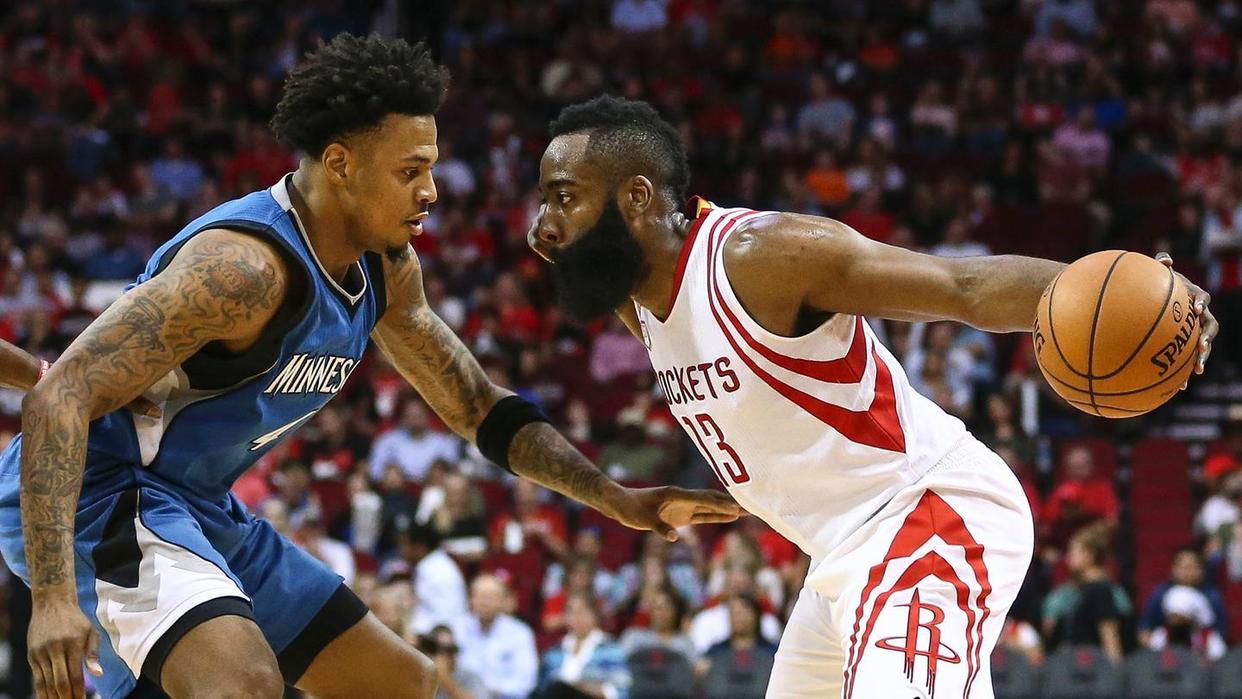 火箭主场力克开拓者，全队发挥出色