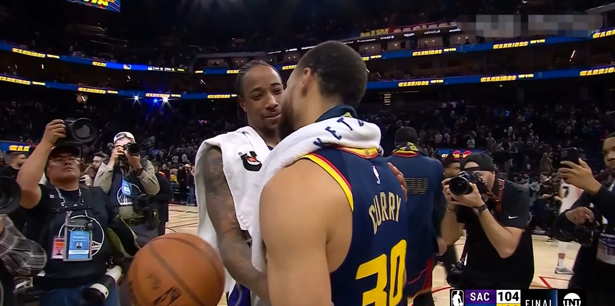 勇士客场大胜国王,终结两连败 勇士客场大胜国王,终结两连败